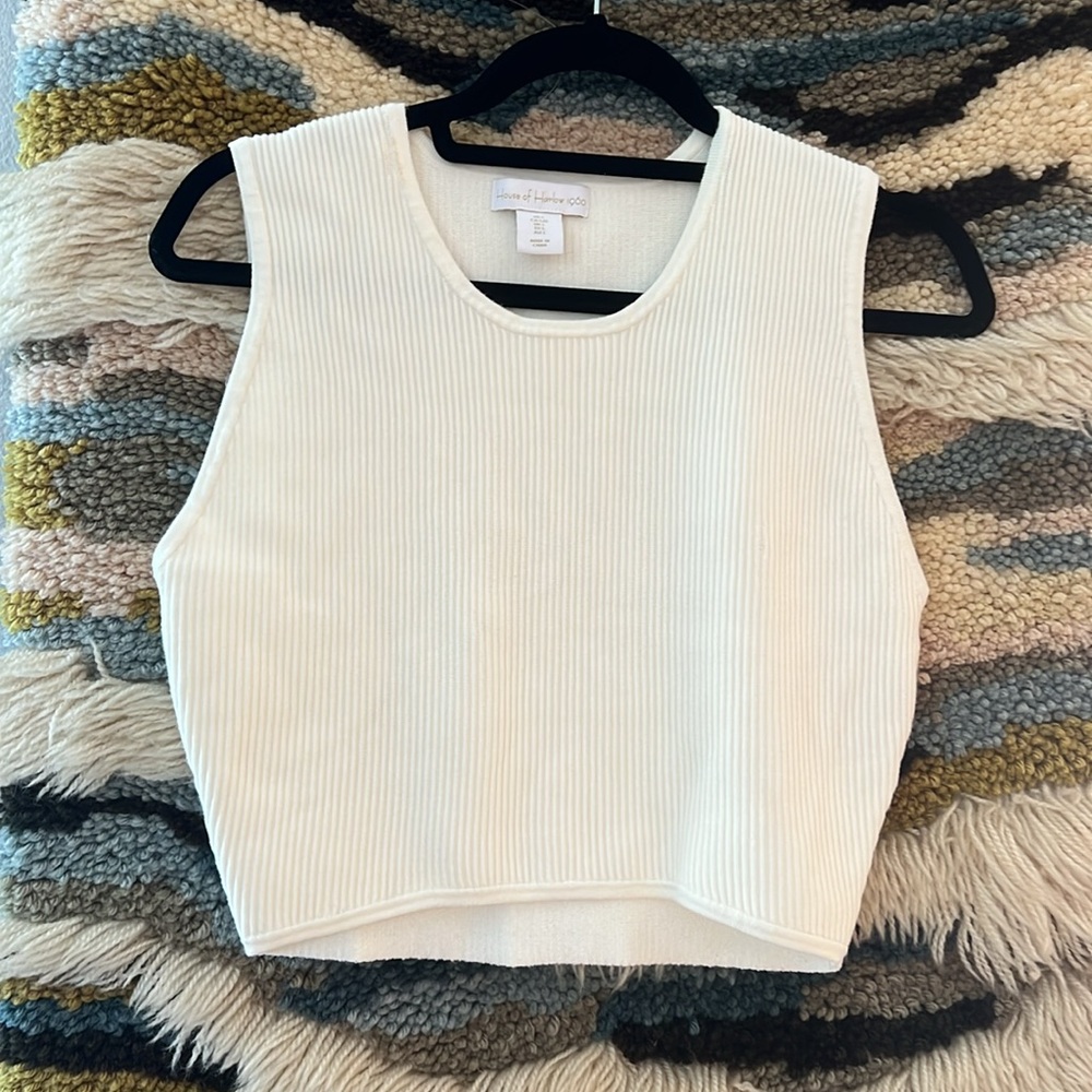 HOUSE OF HARLOW 1960 Crew Sculpt Ribbed CropTank Top High-Low Hem Ivory L